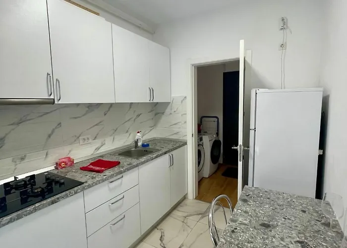 Apartment Waterfall *